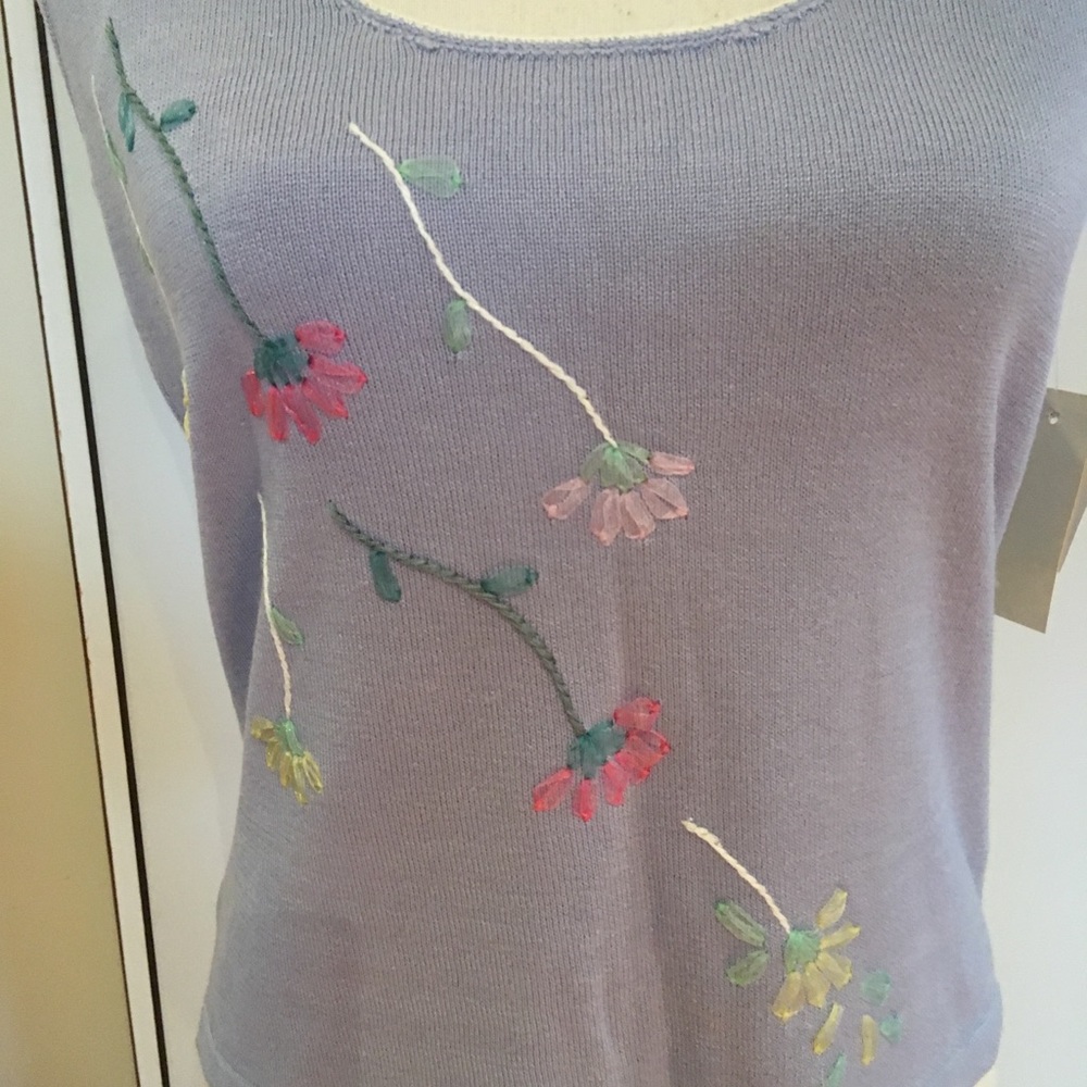 Embroidered Tank Top - Picture 2 of 7